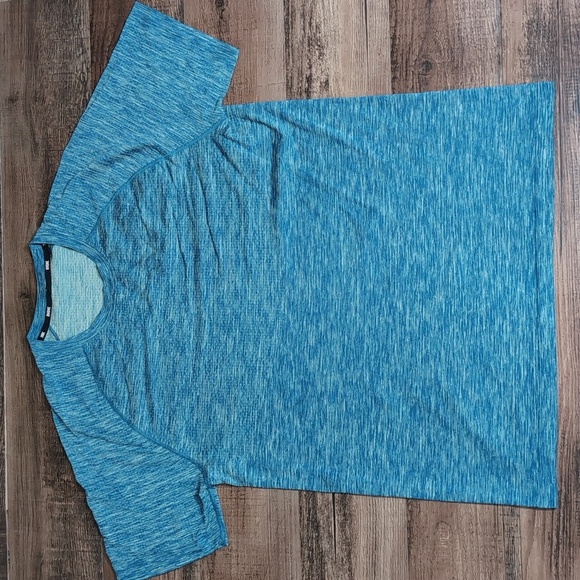 Rhone Reign Tech Short Sleeve T-Shirt Athletic Workout Tee Size XL in Blue - Picture 2 of 8